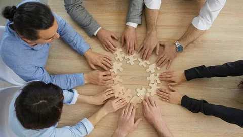 Teamwork and Cooperation in Modern Video Games